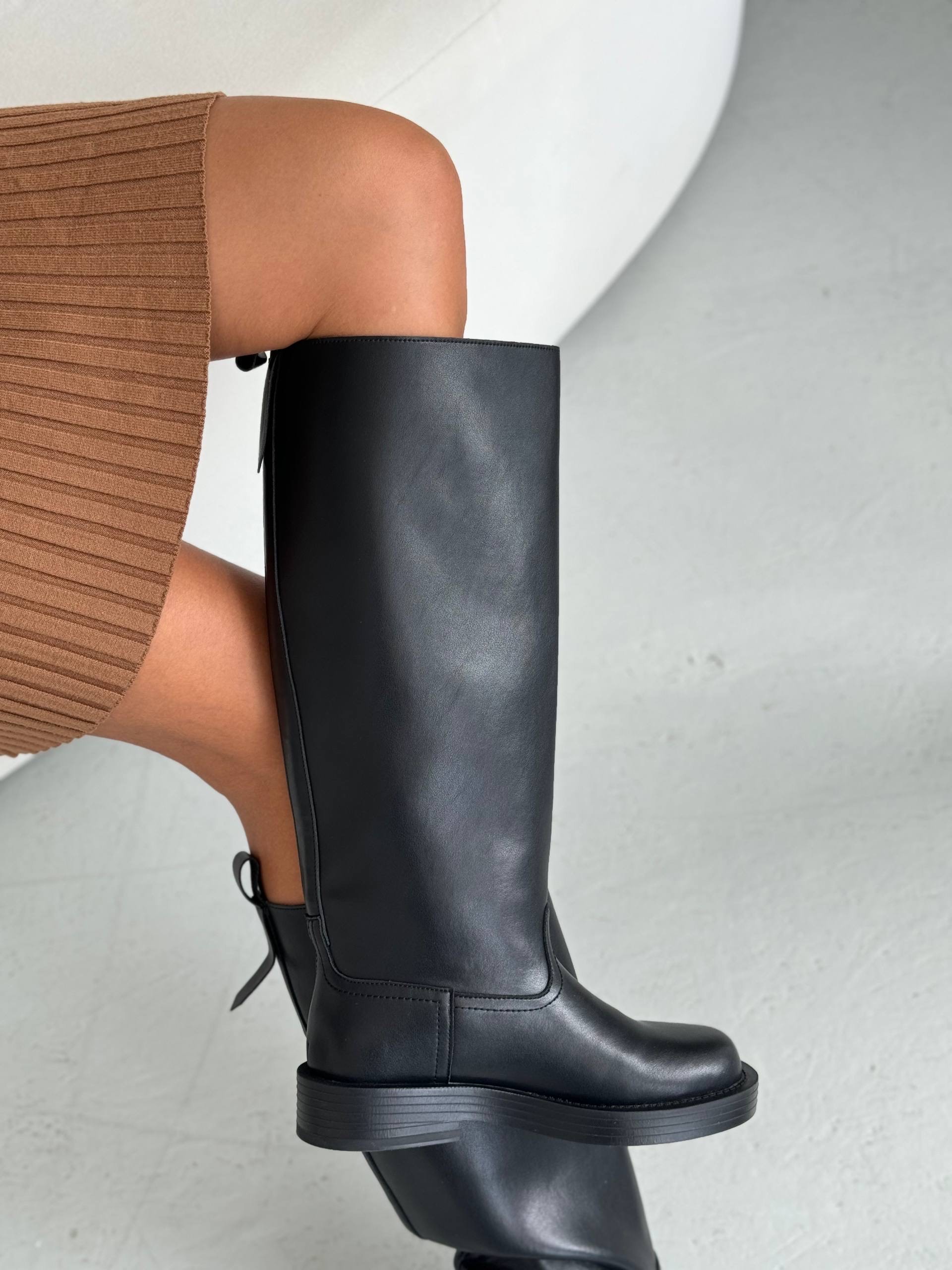 Сапоги "Джина" в черной коже