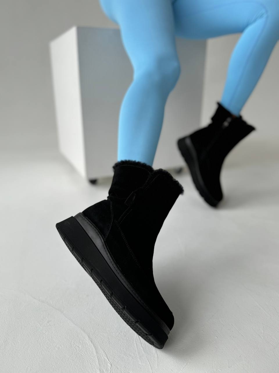 Ботинки зимние "Клэр" в черном цвете