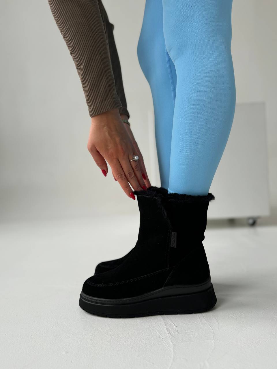 Ботинки зимние "Клэр" в черном цвете