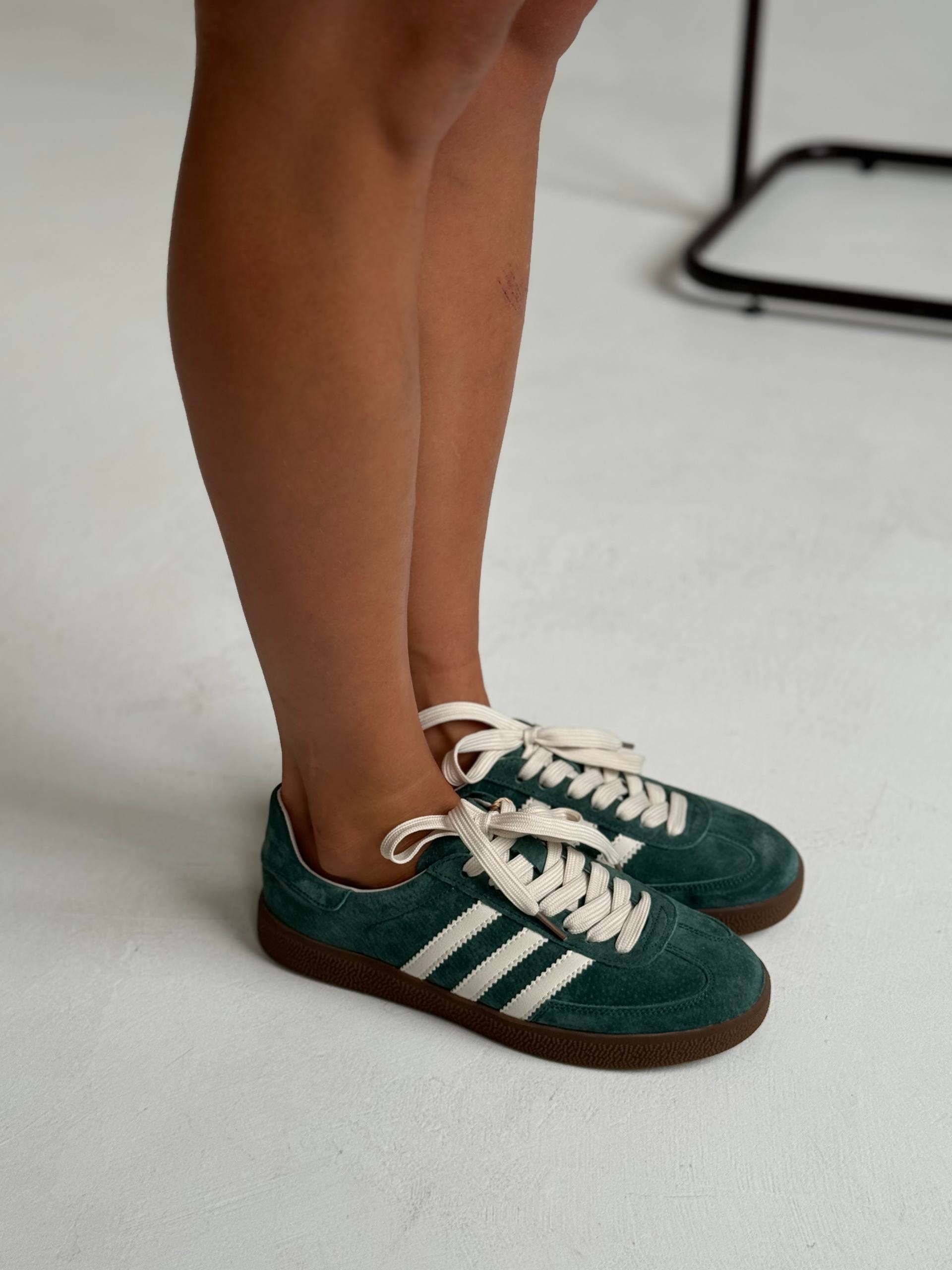 Кроссовки "Аврора" в зеленом цвете