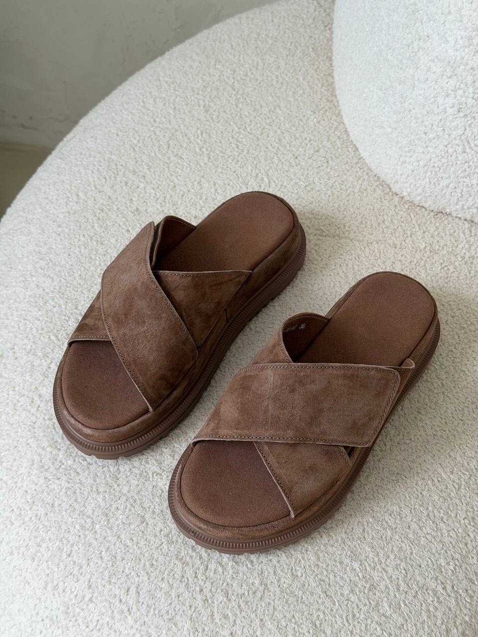 Сабо "Блэр" в коричневом цвете