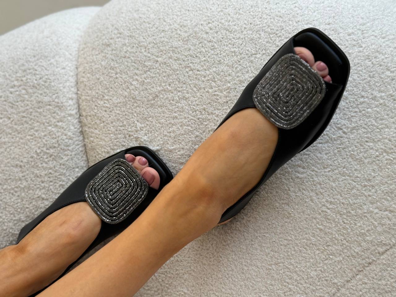 Сабо "Венди" в черном цвете