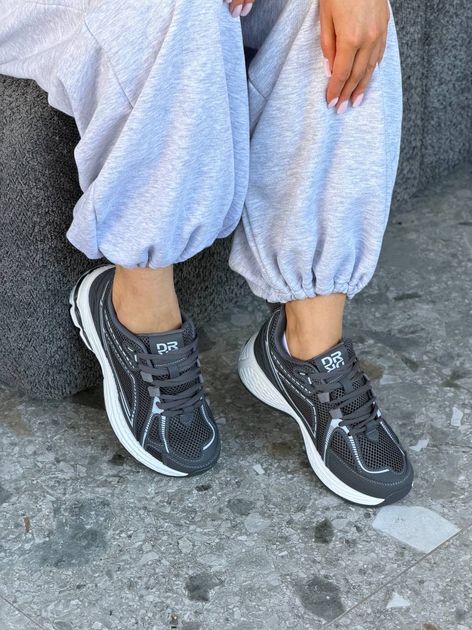 Кроссовки "Келли" в графитовом цвете