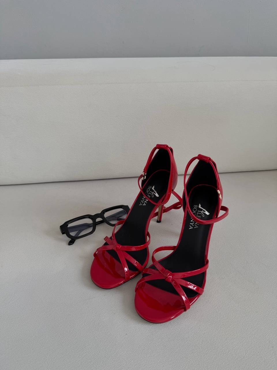 Босоножки "Рози" в красном лаке