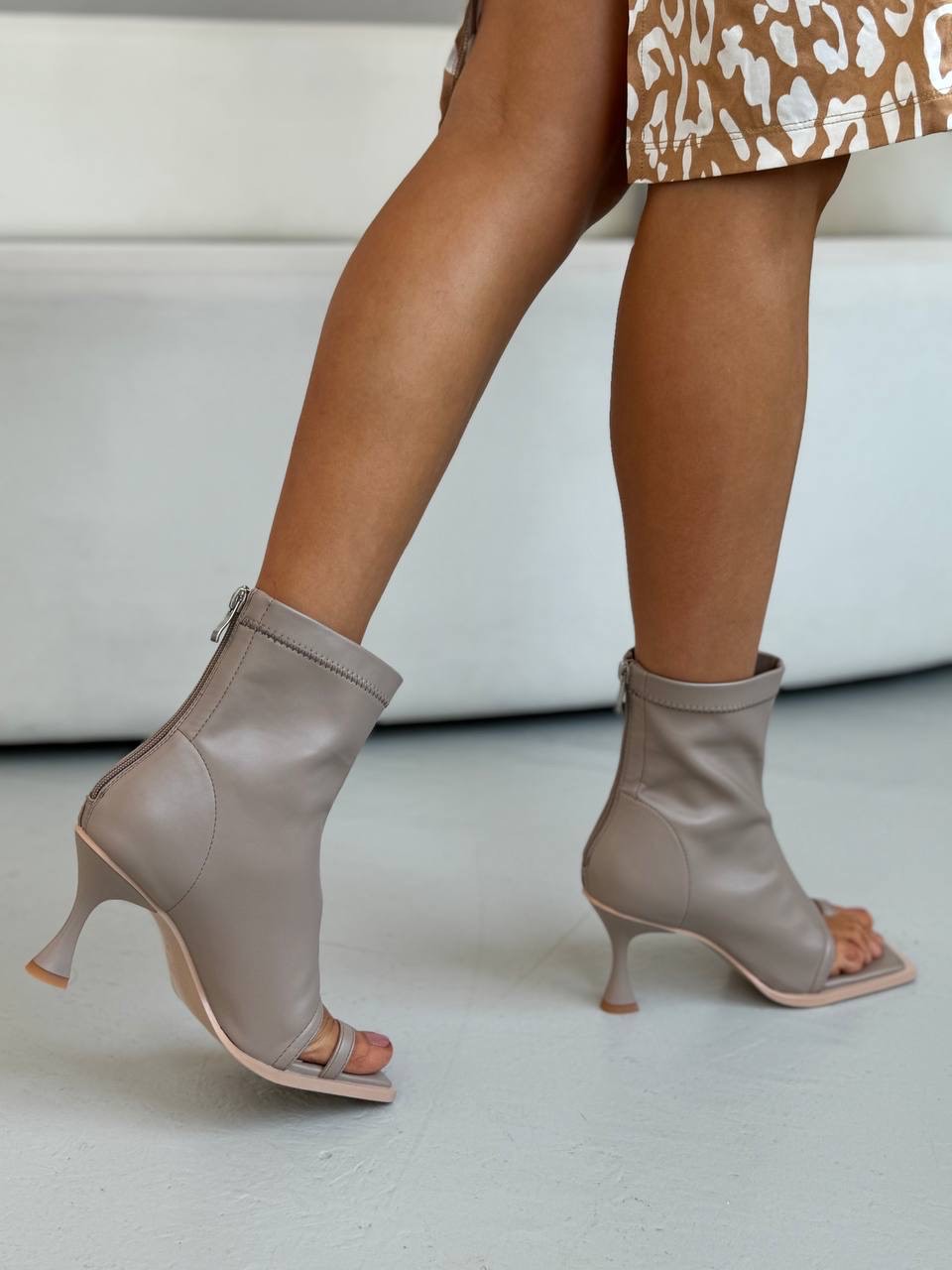 Ботильоны “Даяна” в бежевом цвете