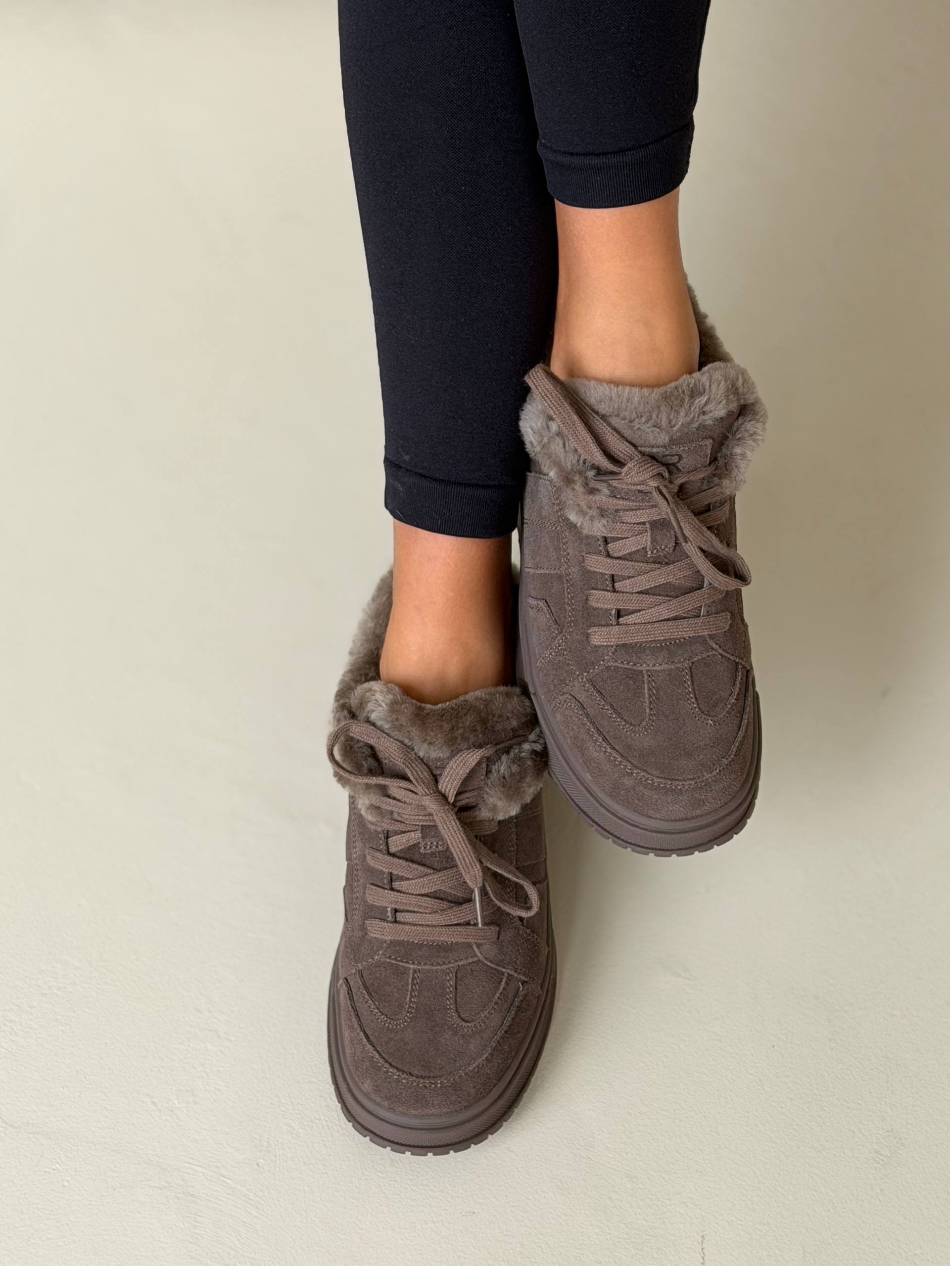 Кроссовки зимние "Роуз" в коричневой замше