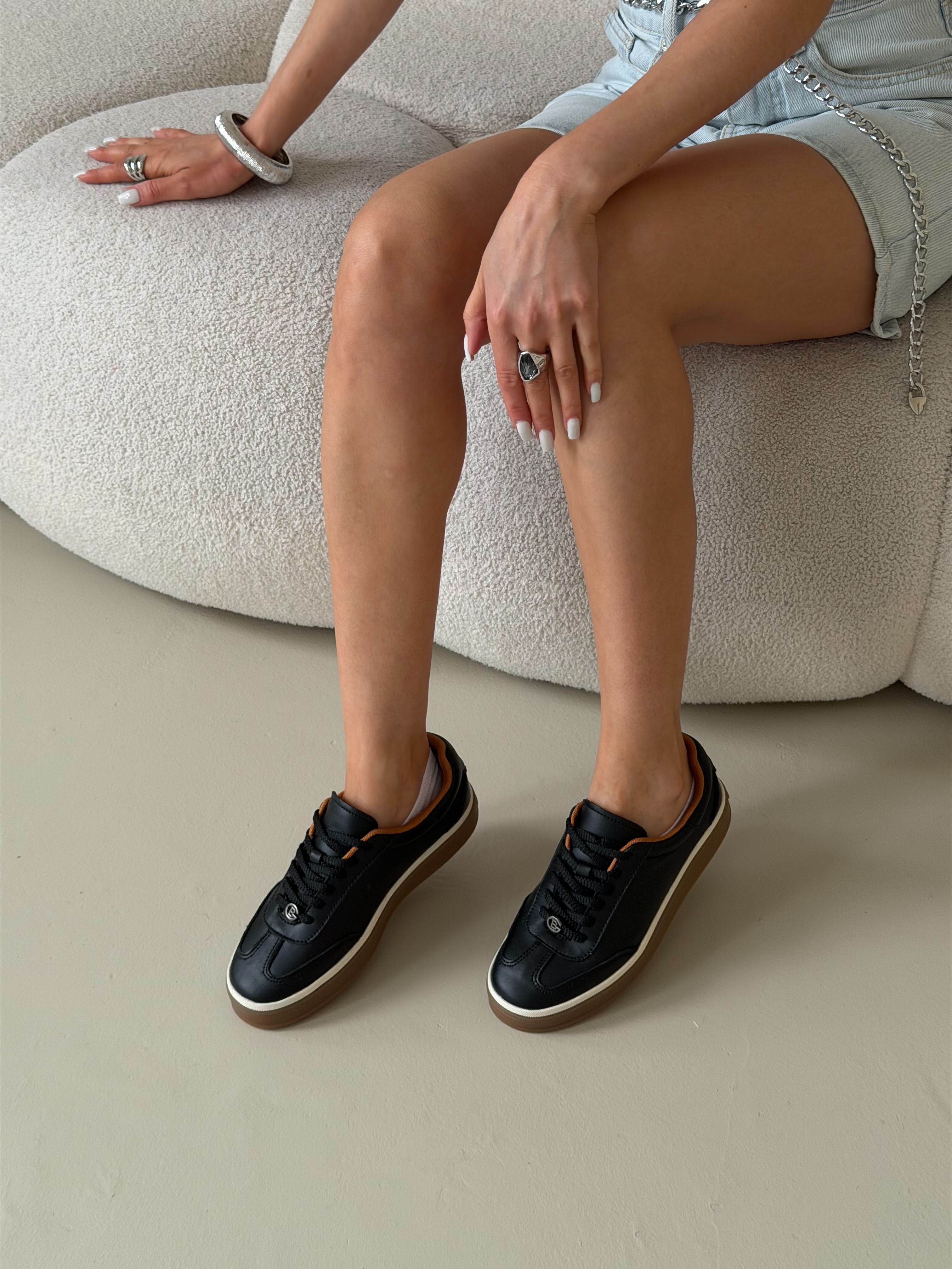 Кеды "Хлоя" в черном цвете