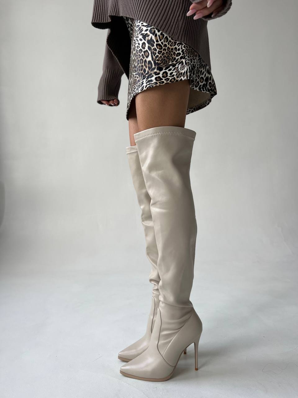 Ботфорты зимние “Элен” в серобежевом цвете