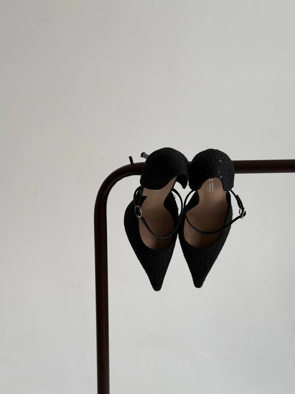 Босоножки “Джуди” в черном цвете