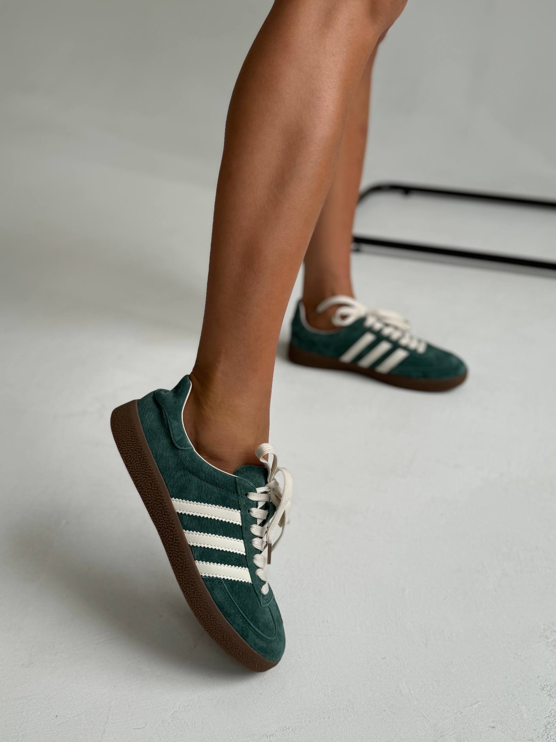 Кроссовки "Аврора" в зеленом цвете